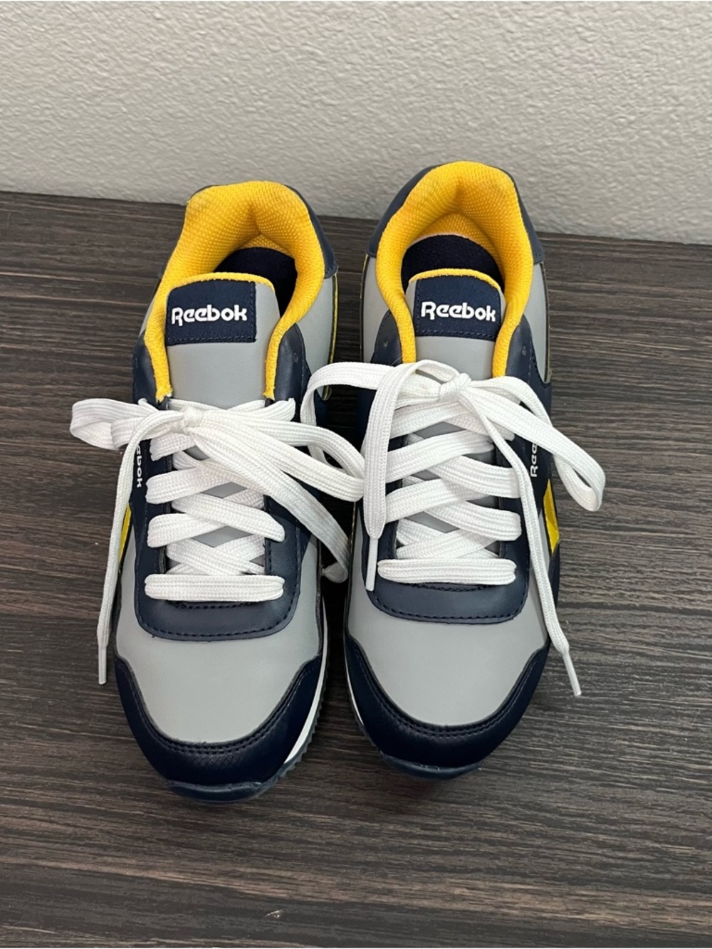 Reebok Kids Navy, Gray & Yellow Lace-Up Sneakers Run Play Jump Comfort Light